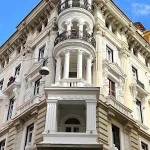 3* Hotel Le Petit